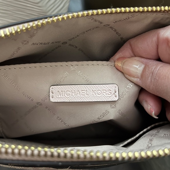 MICHAEL MICHAEL KORS Jet Set Travel Medium Logo Dome Crossbody Bag Pink - Picture 12 of 16